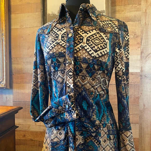 Aztec Custom Blouse - Picture 1 of 3